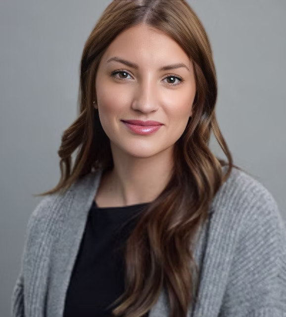 Portrait of Ashley Latendresse, therapist at The Haven